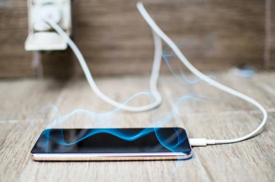 Why Does My Phone Get Hot When Charging - 6 Ways to Solve It - Anker US